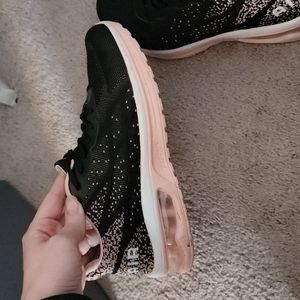 Woman's gym sneakers